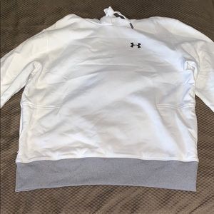 NWOT stain free white under armor sweatshirt